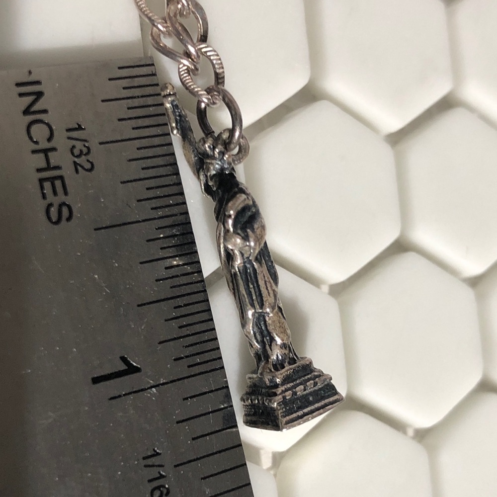 Estate Sterling Silver 925 Chain Bracelet w Statue of Liberty Charm USA 🇺🇸 NYC - Picture 8 of 9